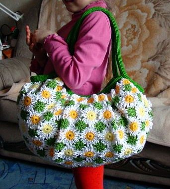 Летняя сумка с цветами крючком (Без перевода)