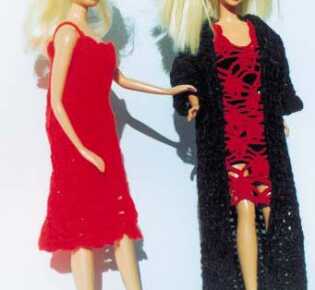 Два платья и кардиган для куклы